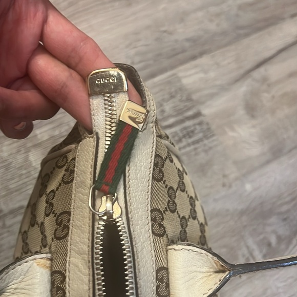 Authentic pre loved Gucci tote Bag - Picture 9 of 13